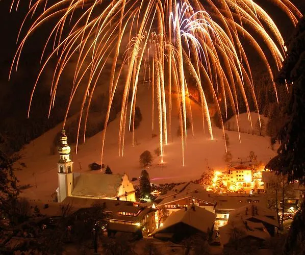 ホテル Luzenberg アウフファッハ