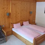 Luzenberg 3* Auffach