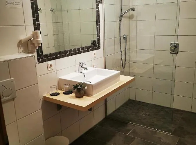 Luzenberg 3* Auffach